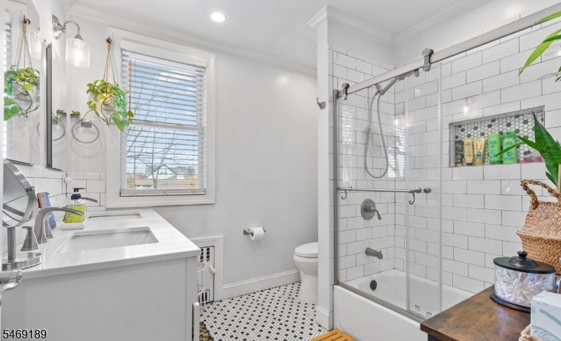 Main bathroom