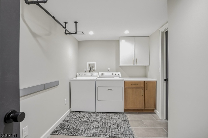 Laundry Lower Level