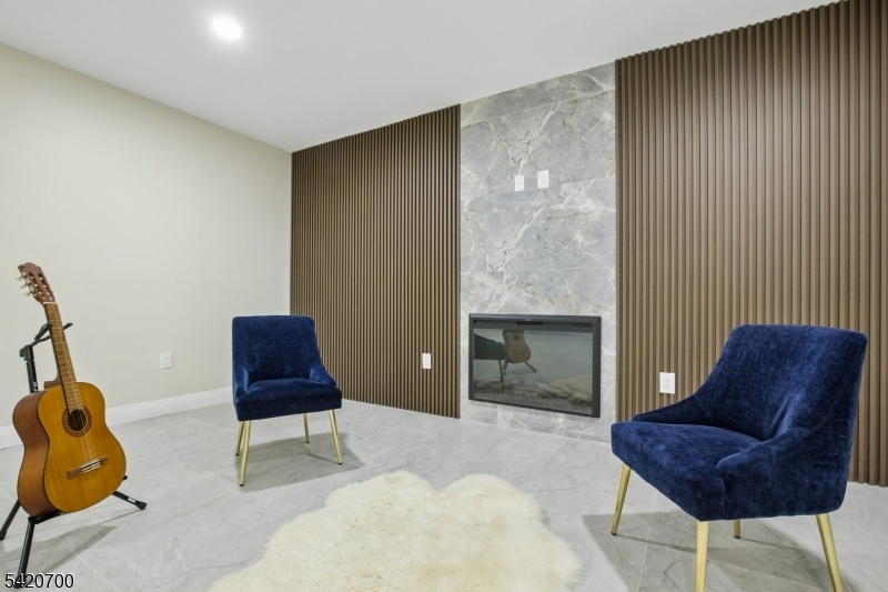 Basement w/Fire Place Insert
