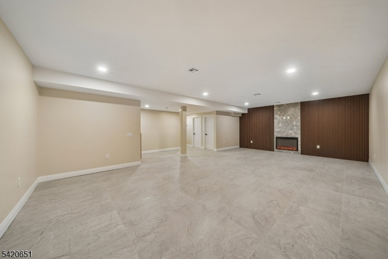 Basement w-Fireplace