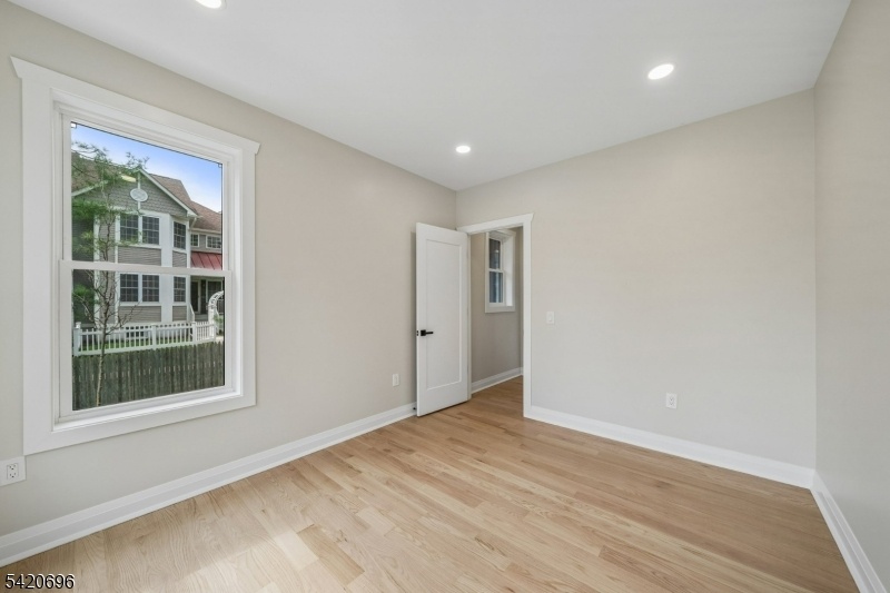 5th Bedroom/Office