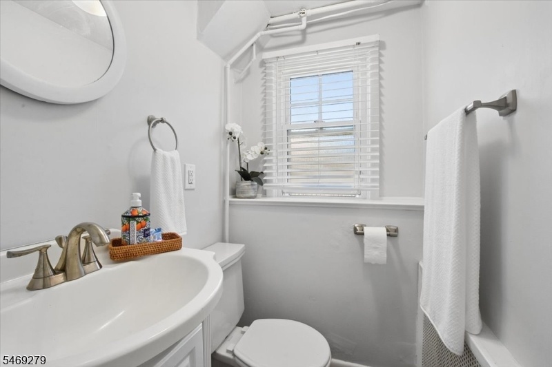 Powder room