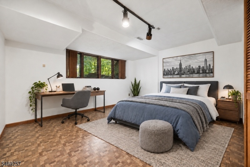 Bedroom / Basement