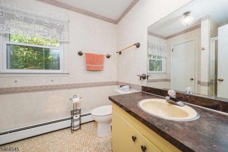 En-Suite Bath