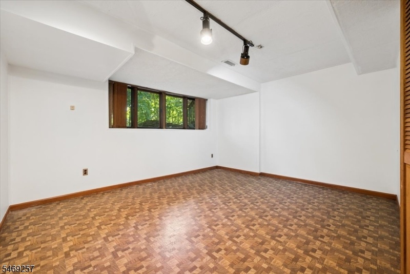 Bedroom / Basement