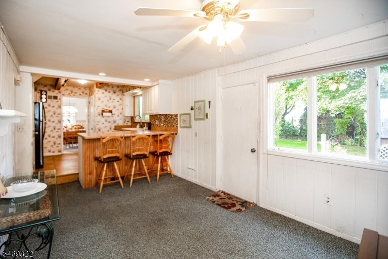 Access to large Backyard!