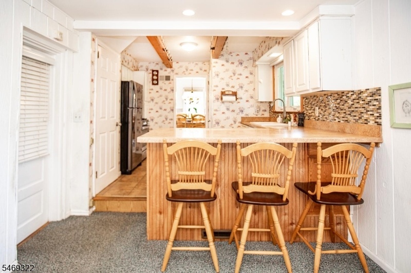 Eat in Kitchen!