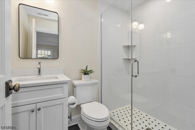 En-Suite Bath