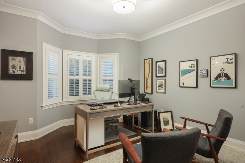 Bedroom/Office