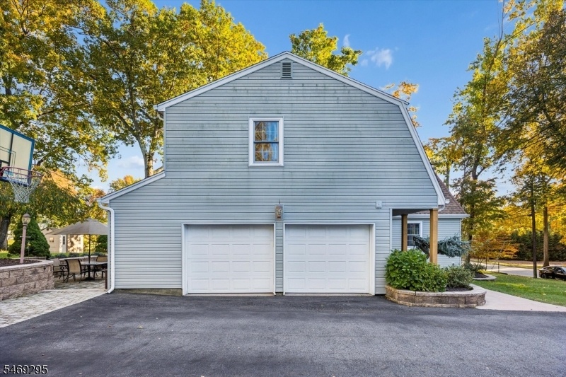 2 Car Garage