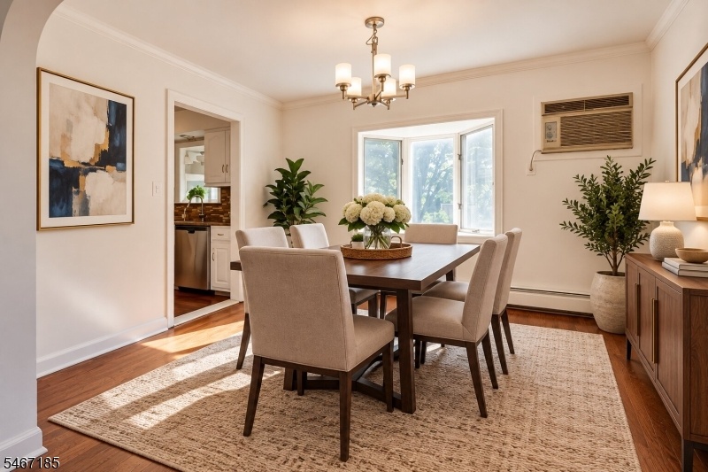 Virtually Staged Dining Room
