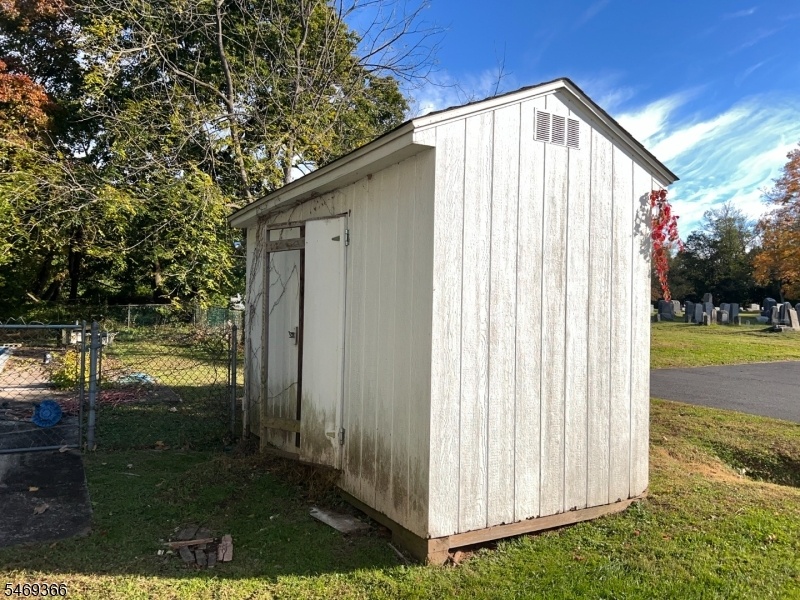 Shed