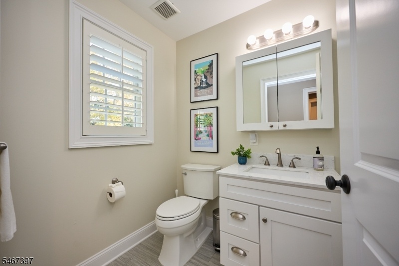 Hall Bath, Second Floor
