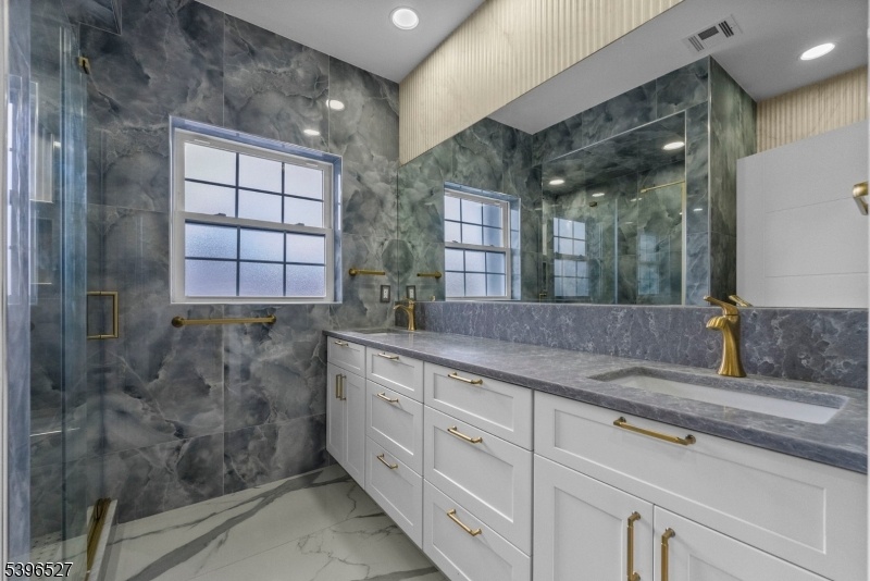 Full Bath
