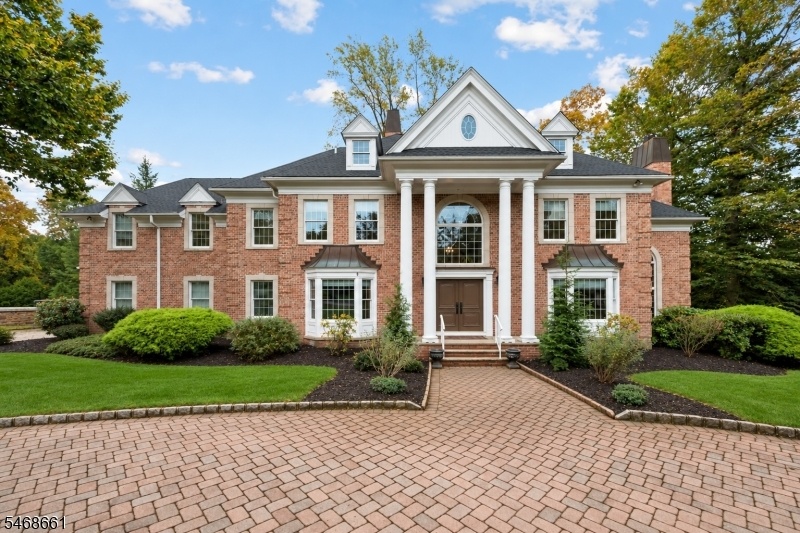 Prestigious Colonial