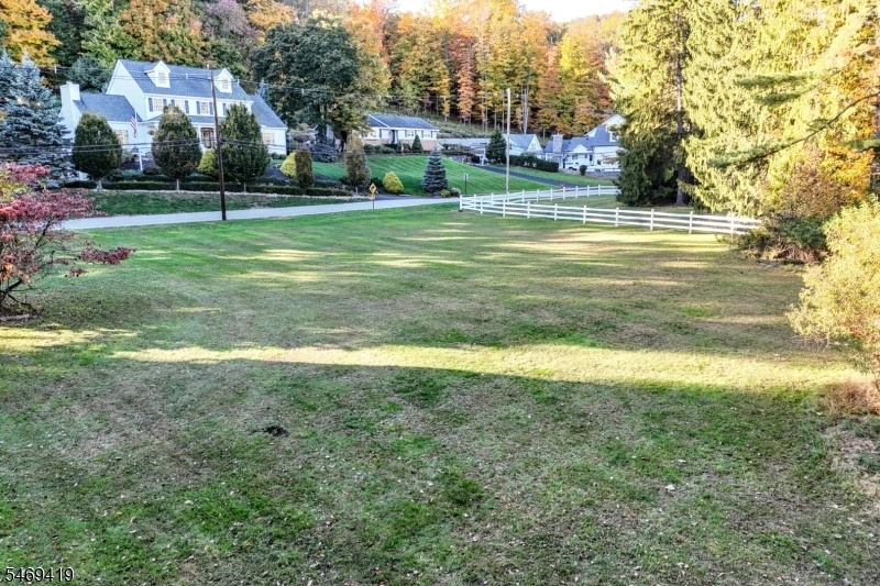 Desirable Mountain Ave!