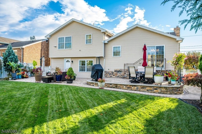 Home Rear 2