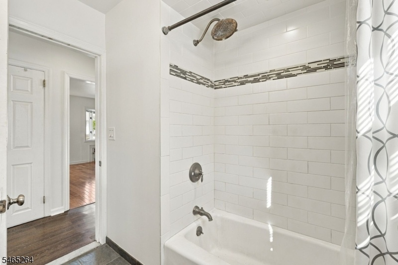 Full Bathroom - 1st Floor