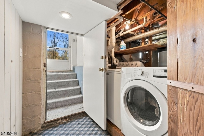 Laundry/Walk-Out - Basement