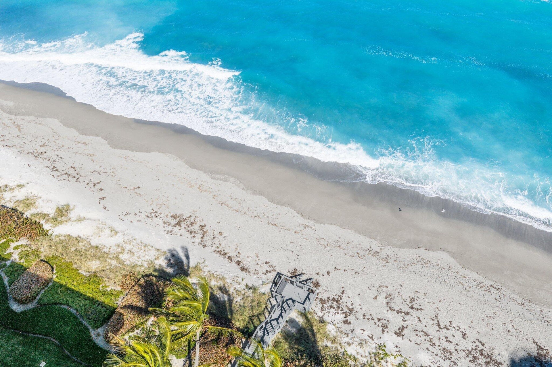 Crystal Clear Blue Water Atlantic Beach