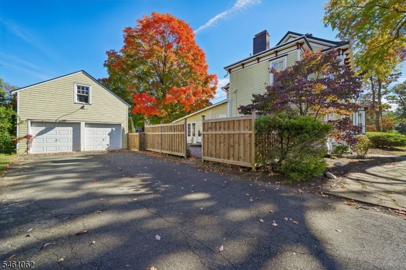 2 Car Garage