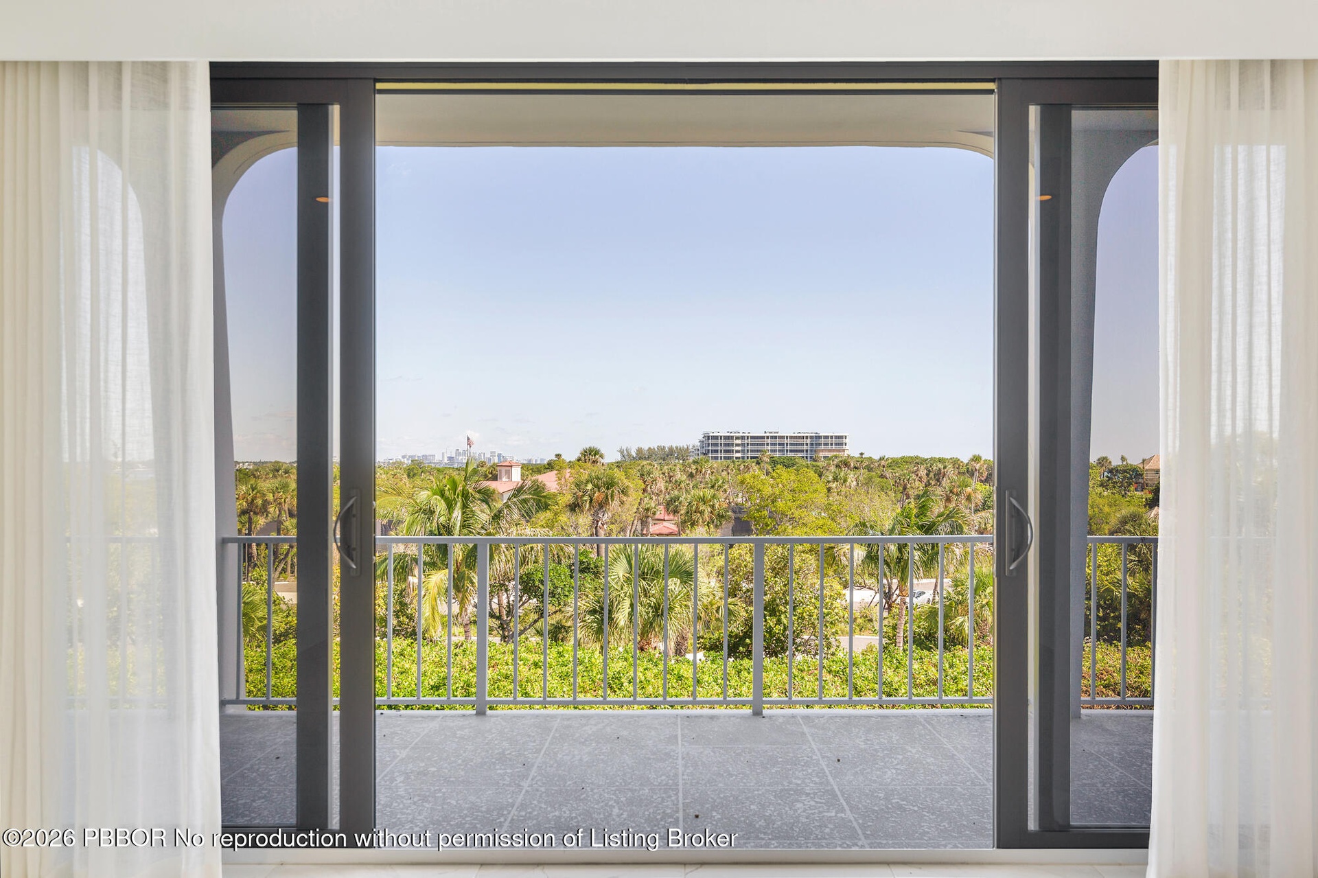 Gorgeous North facing view overlooking Phipps Ocean Park so it will never be obstructed! Partial views of the ocean and intracoastal.