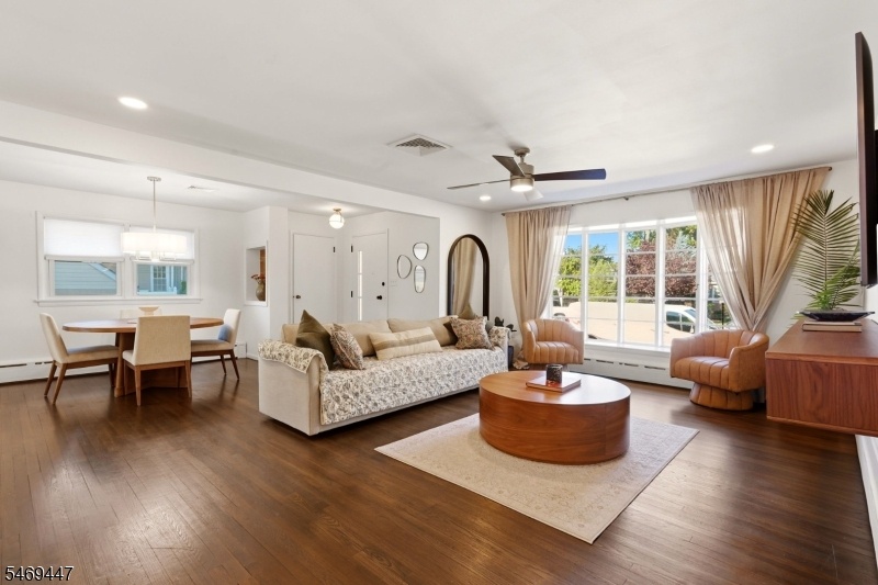 living room / dining