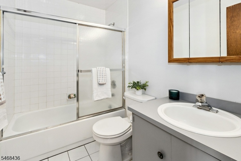 Second Full Bathroom