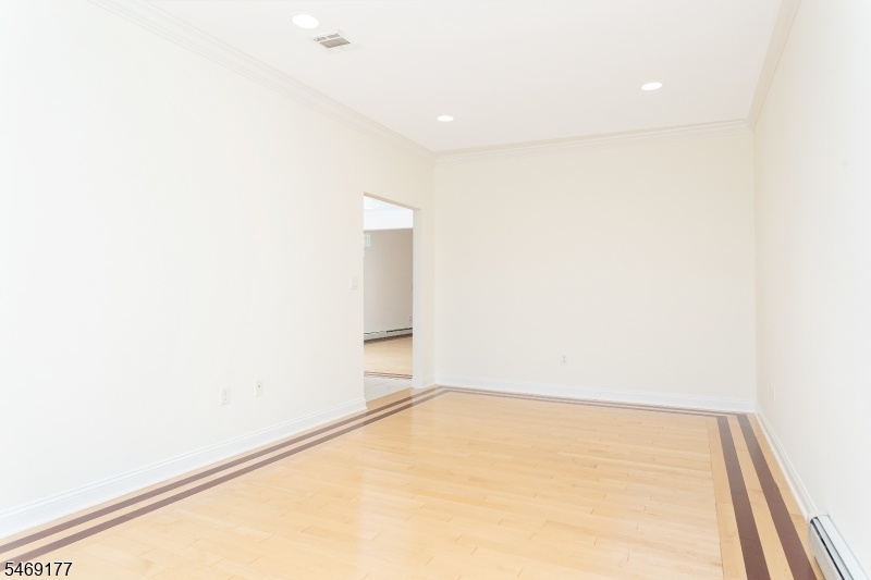 HARDWOOD FLOORS & RECESS LIGHT