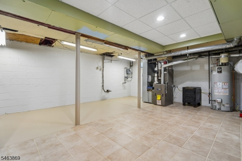 Utility & Storage, lower level