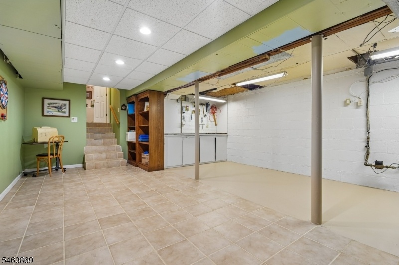 Work Bench, lower level