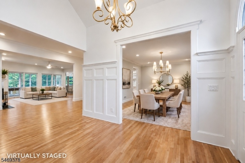 Spacious Foyer