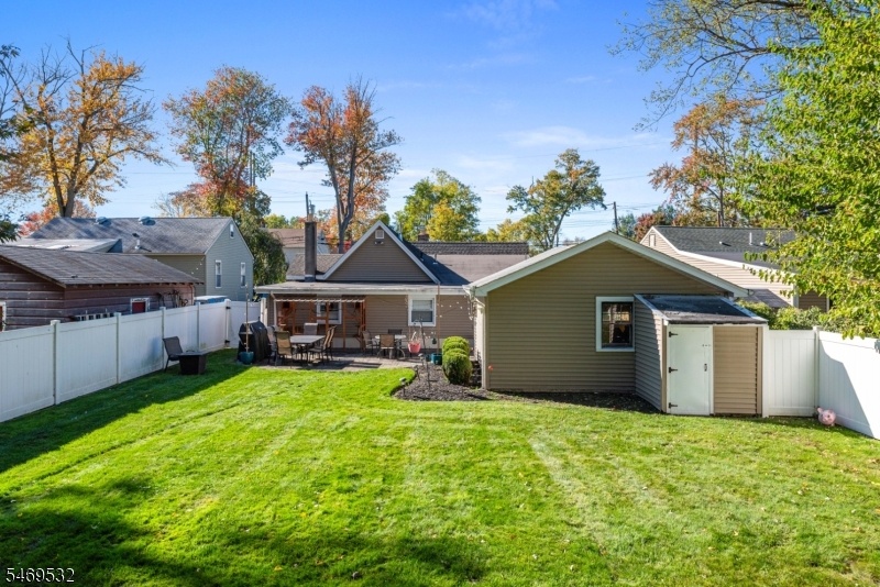 62 Lake Shore Lake Hiawatha