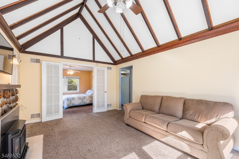 62 Lake Shore Lake Hiawatha