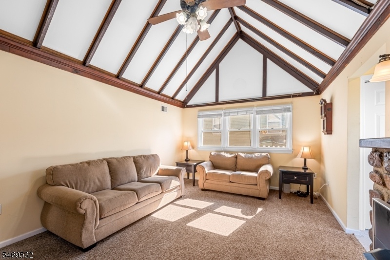 62 Lake Shore Lake Hiawatha