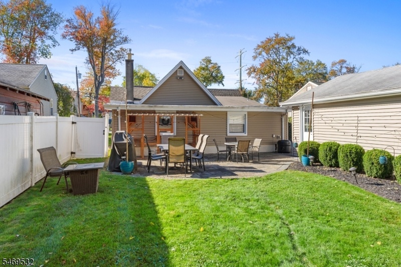 62 Lake Shore Lake Hiawatha