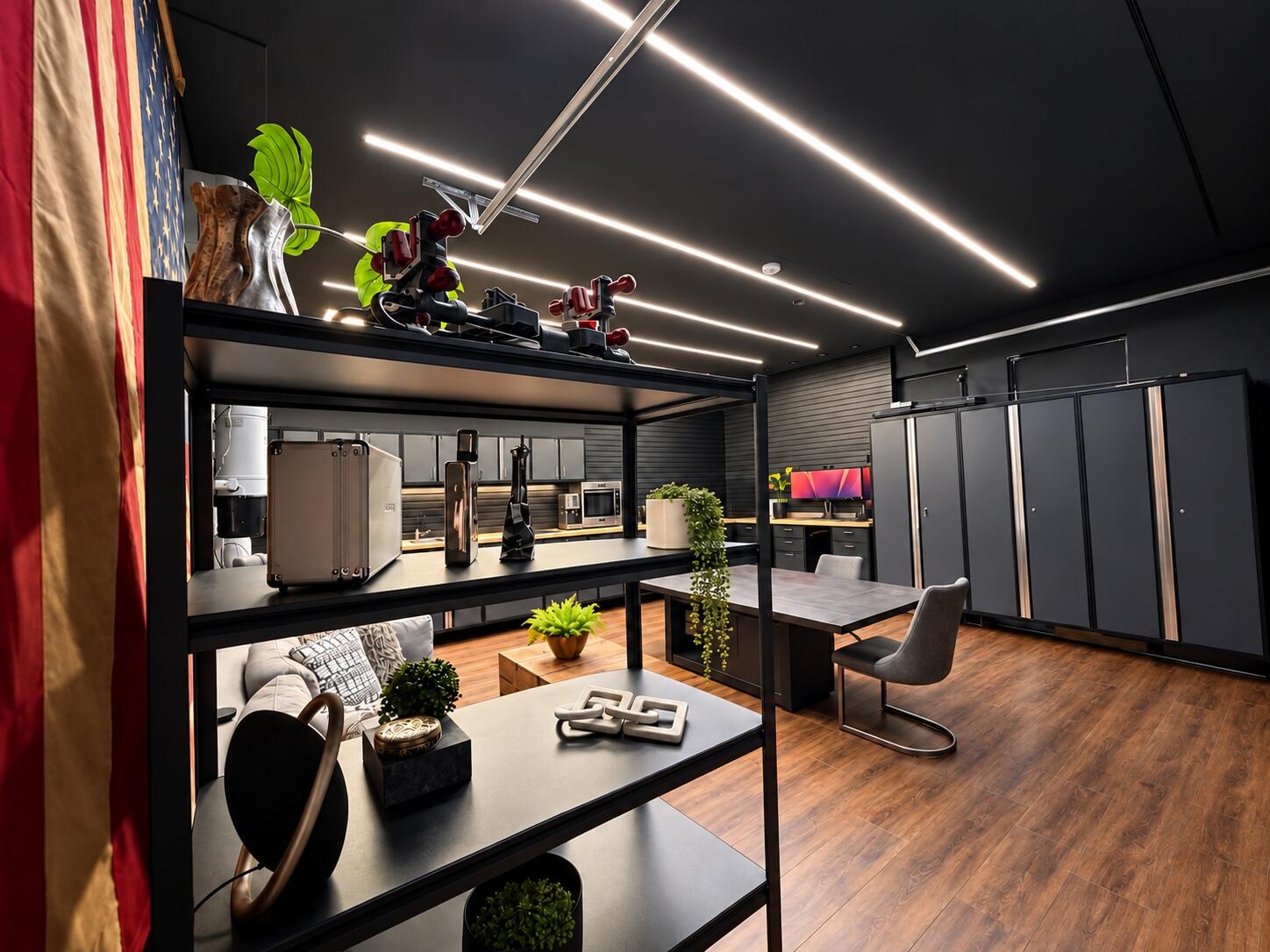 Garage Lounge
