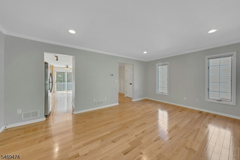 Living Room / Dining Room