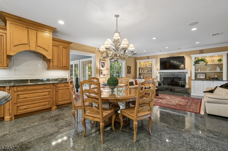 Breakfast Room