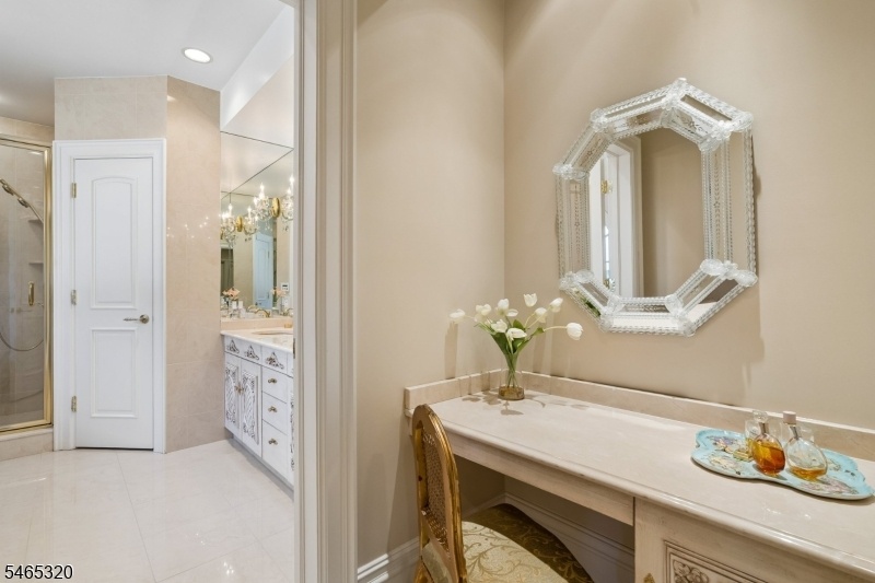Primary Ensuite Vanity