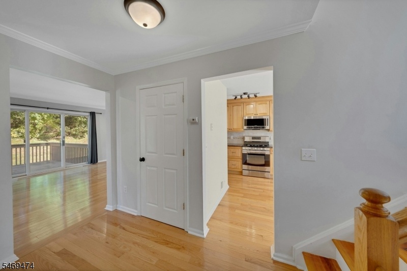 Living / Dining Area