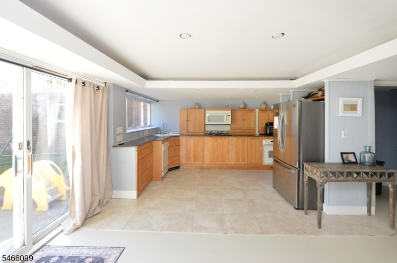 Second Kitchen