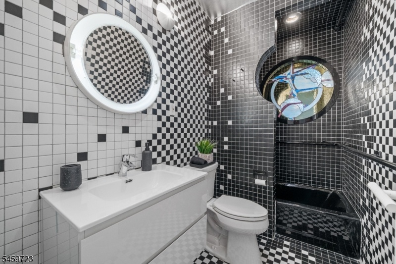 2nd Fl  Floor Bath