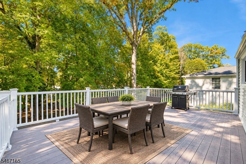 Virtual staged Deck