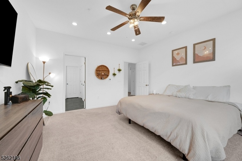 Primary suite