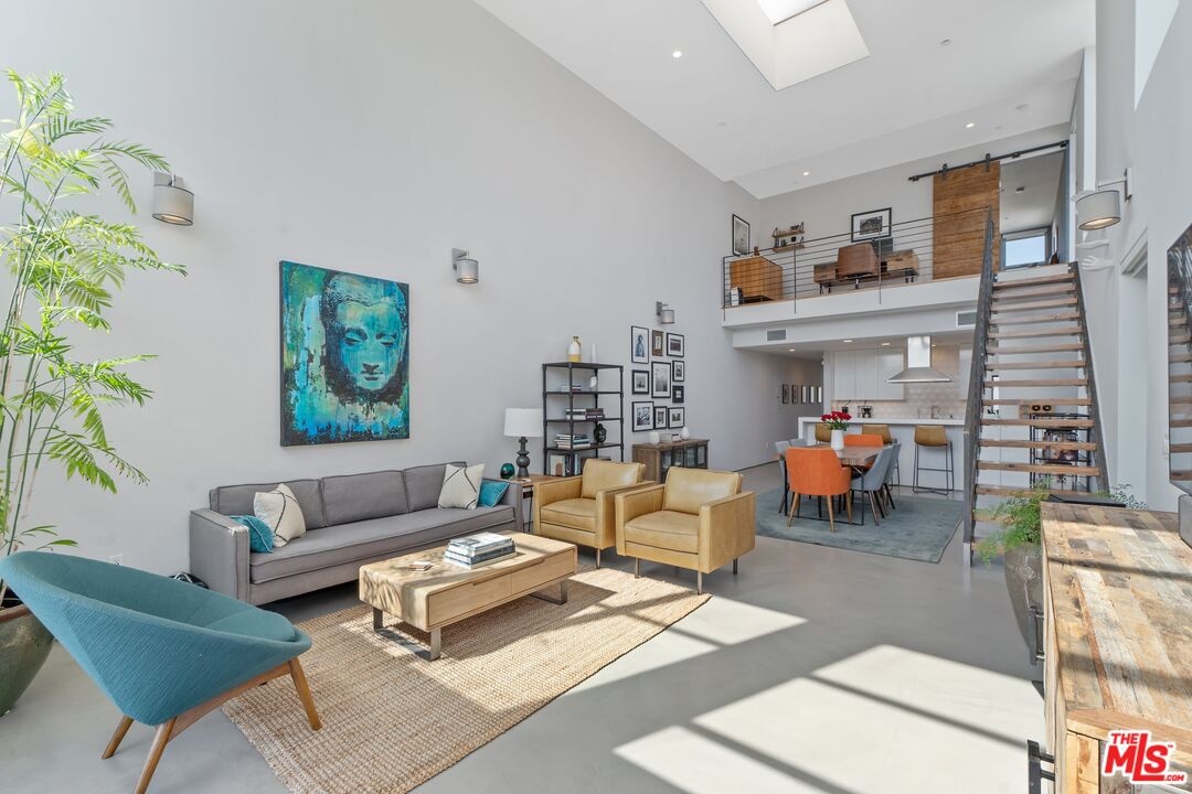 Sunny Open Living Space
