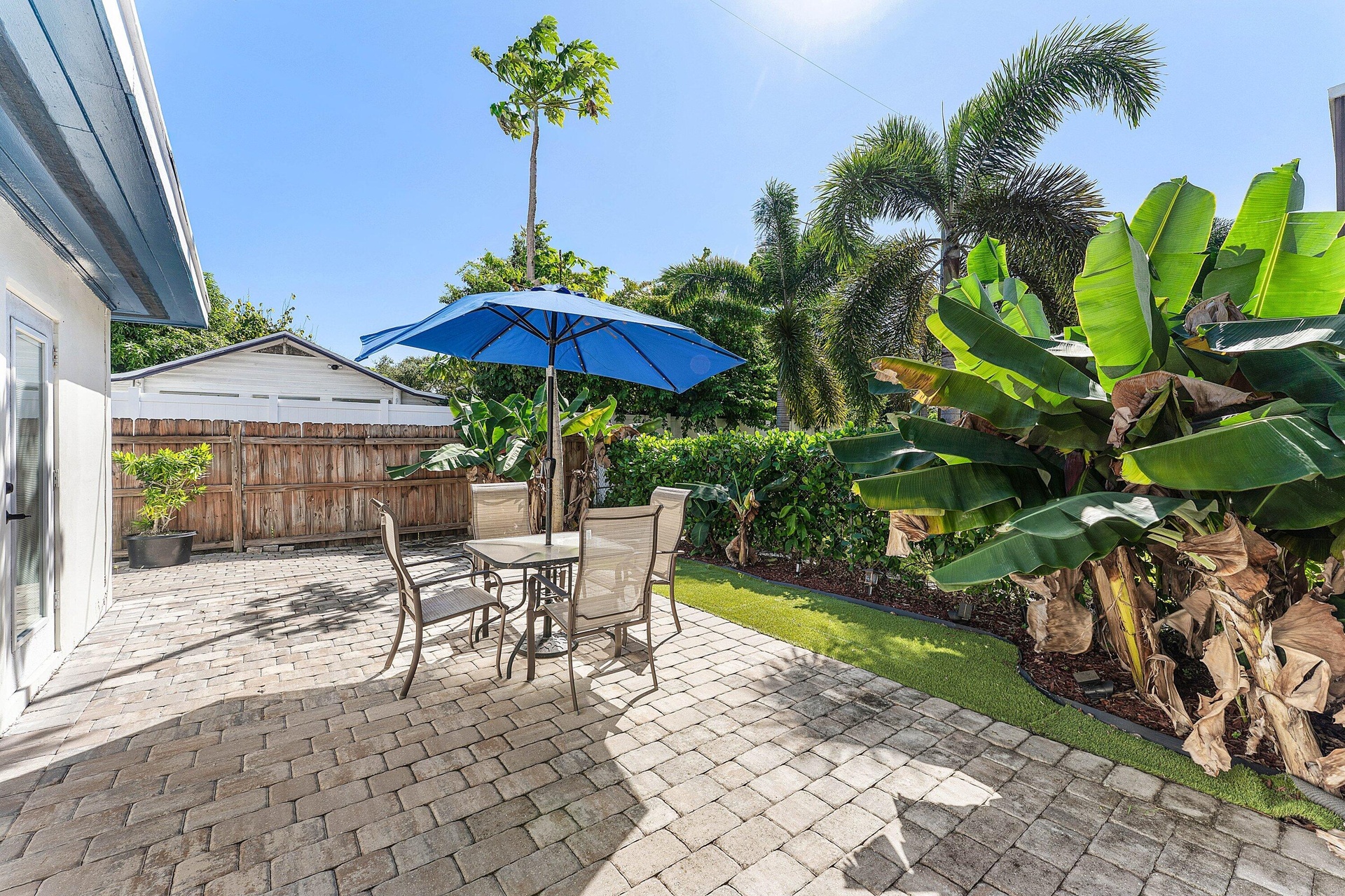 Guest house patio