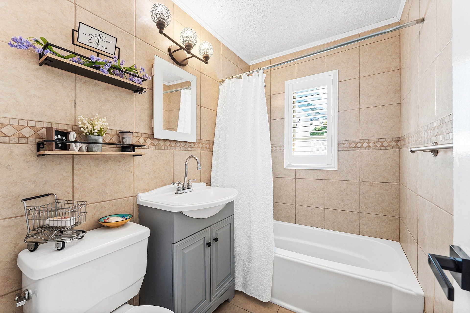 2nd Bathroom