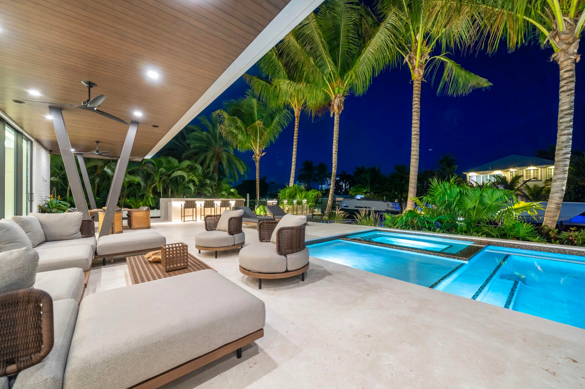 Pool deck lounge