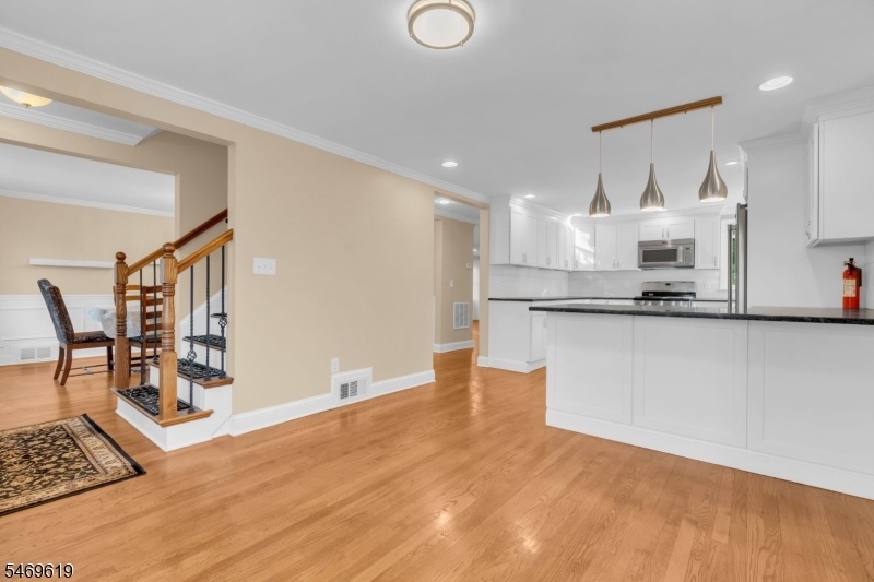 front door to kitchen